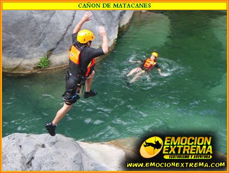 CAÑON DE MATACANES TE ESPERAN 2 RAPELES EN CASCADAS, MULTIPLES SALTOS AL AGUA, TOBOGANES NATURALES Y HASTA RIOS SUBTERRANEOS QUE TENDRAS QUE CRUZAR, VIVE ESTA AVENTURA.